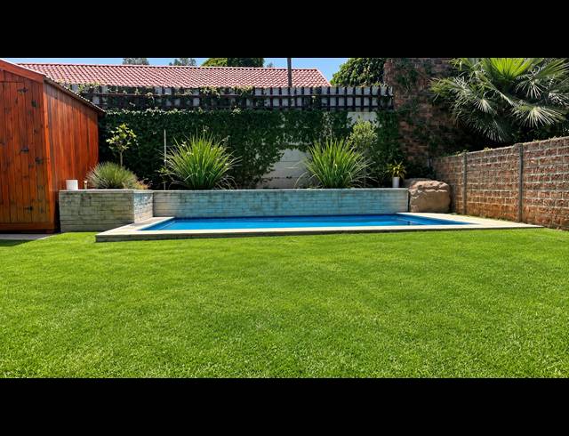 3 BEDROOM TOWNHOUSE FOR SALE IN THREE RIVERS